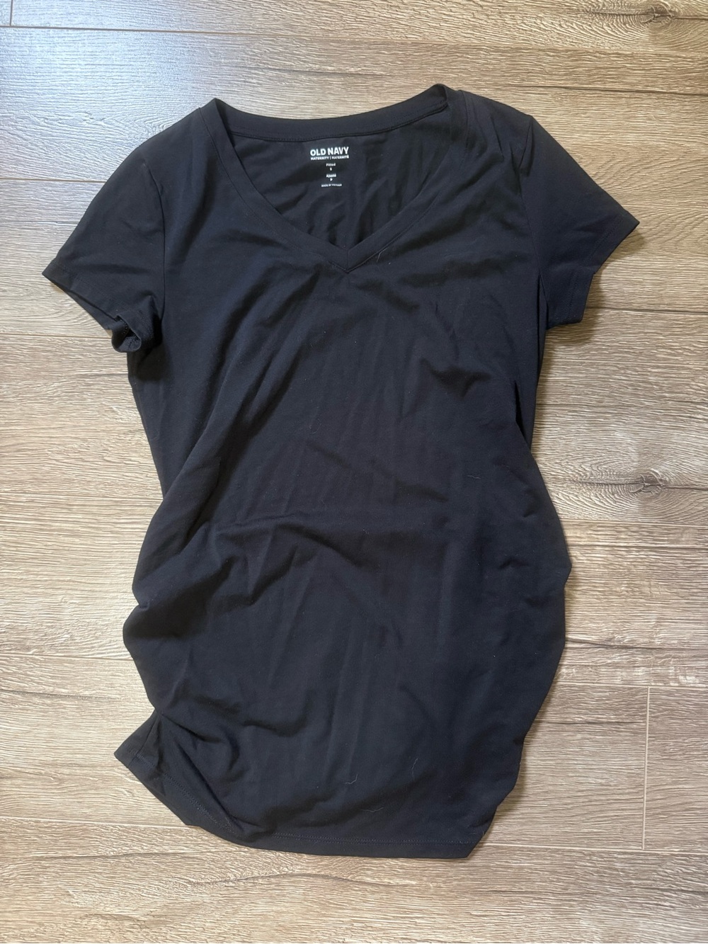 Old Navy Maternity Black V-Neck Tee
